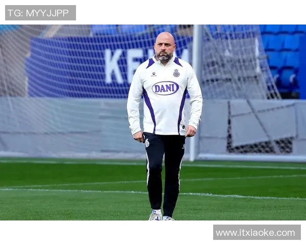 西班牙足球小将崭露头角 未来或成球队核心引领新篇章